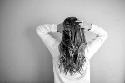 Ota haltuun vuoden 2020 hiustrendi: pitkät, pehmeästi kerrostetut hiukset